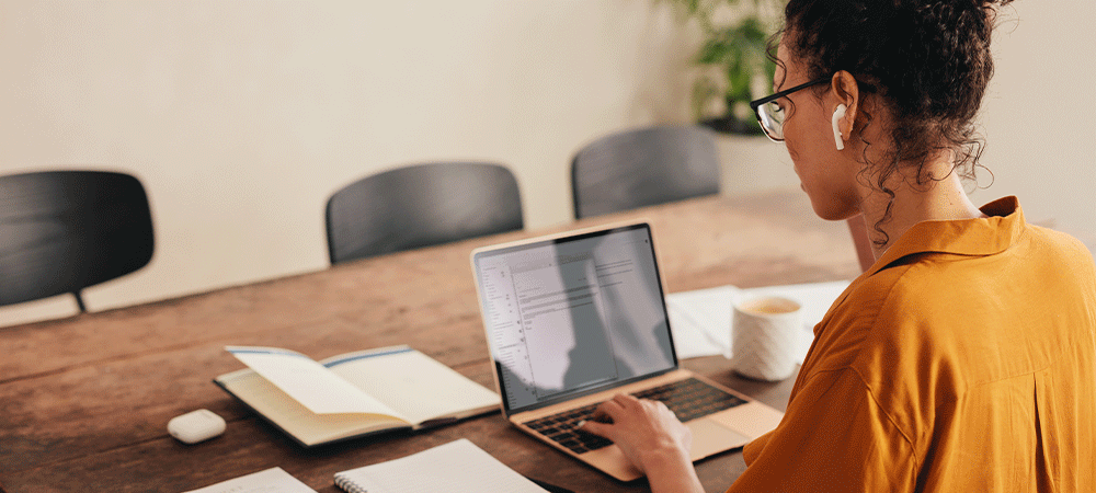 Survey shows a third of younger British workers would quit job if forced back to office